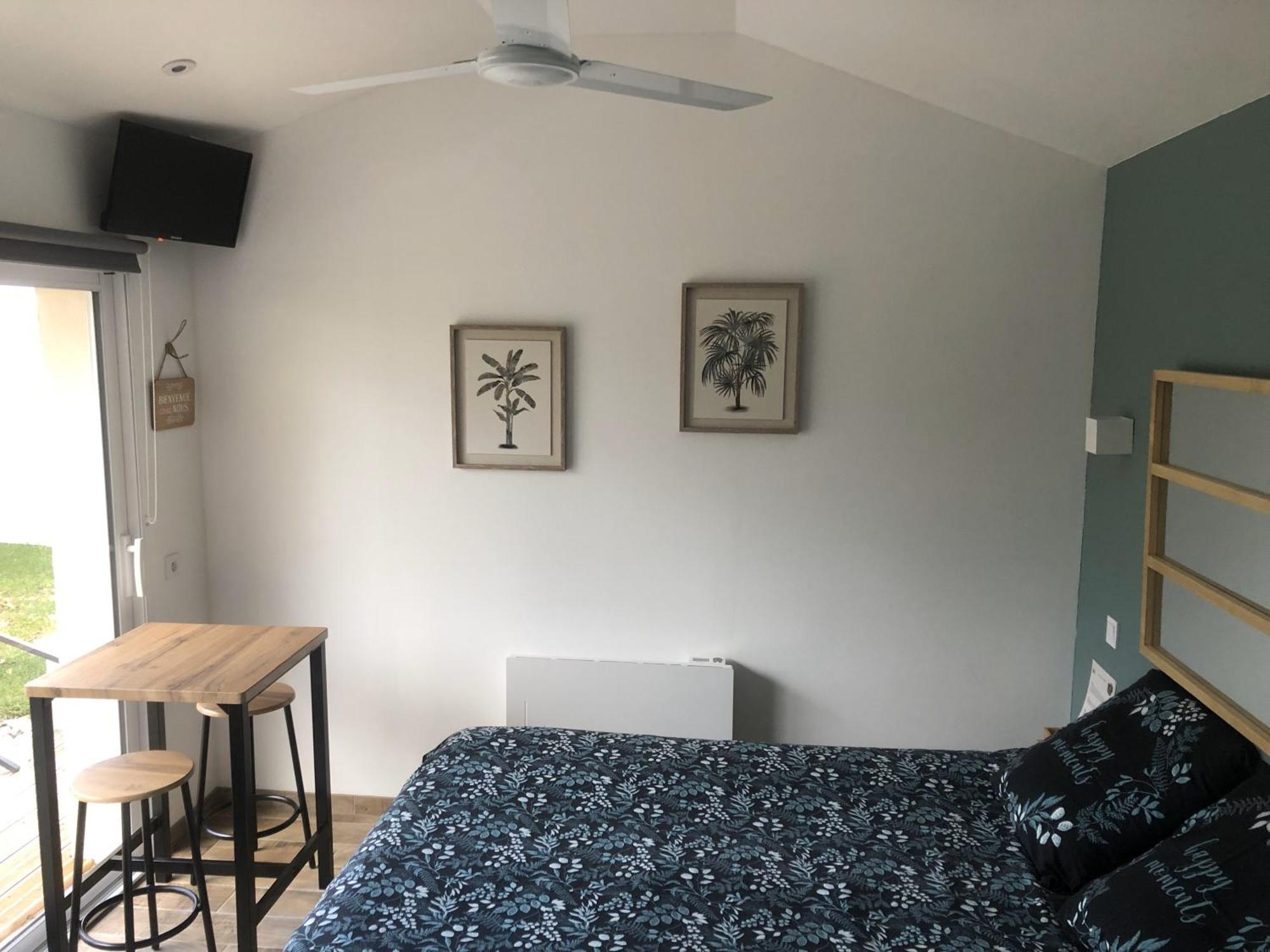 Holiday home Bambou Avec Piscine Saint-Andeol-le-Chateau