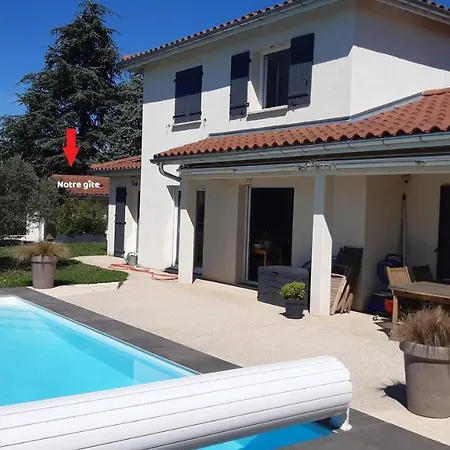 Gite Bambou Avec Piscine Saint-Andeol-le-Chateau Exterior photo